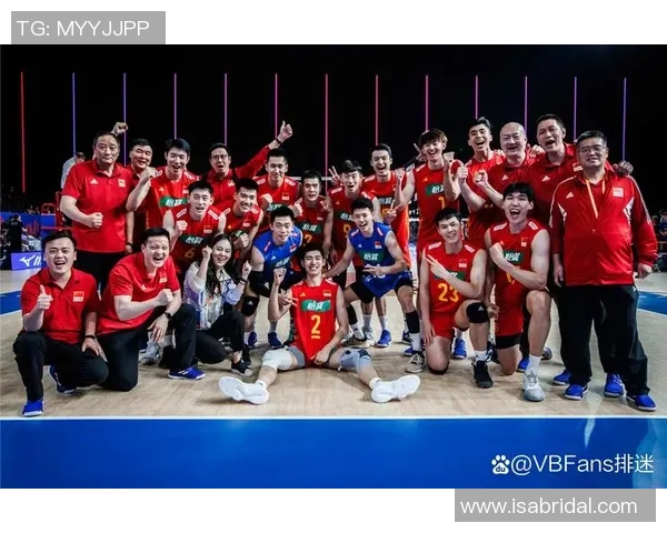 西安排球队在城市联赛中以92分稳居榜首展现强劲实力 西安排球队在城市联赛中以92分稳居榜首展现强劲实力